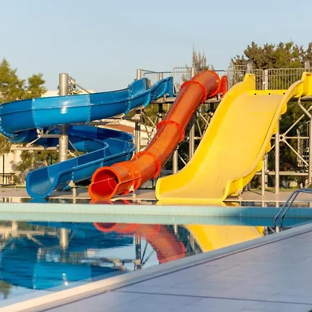 Long דירה Trikomo