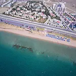 Апартаменты Long Trikomo