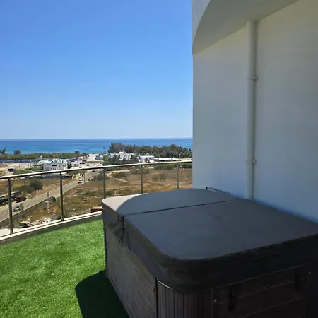 Long Apartament